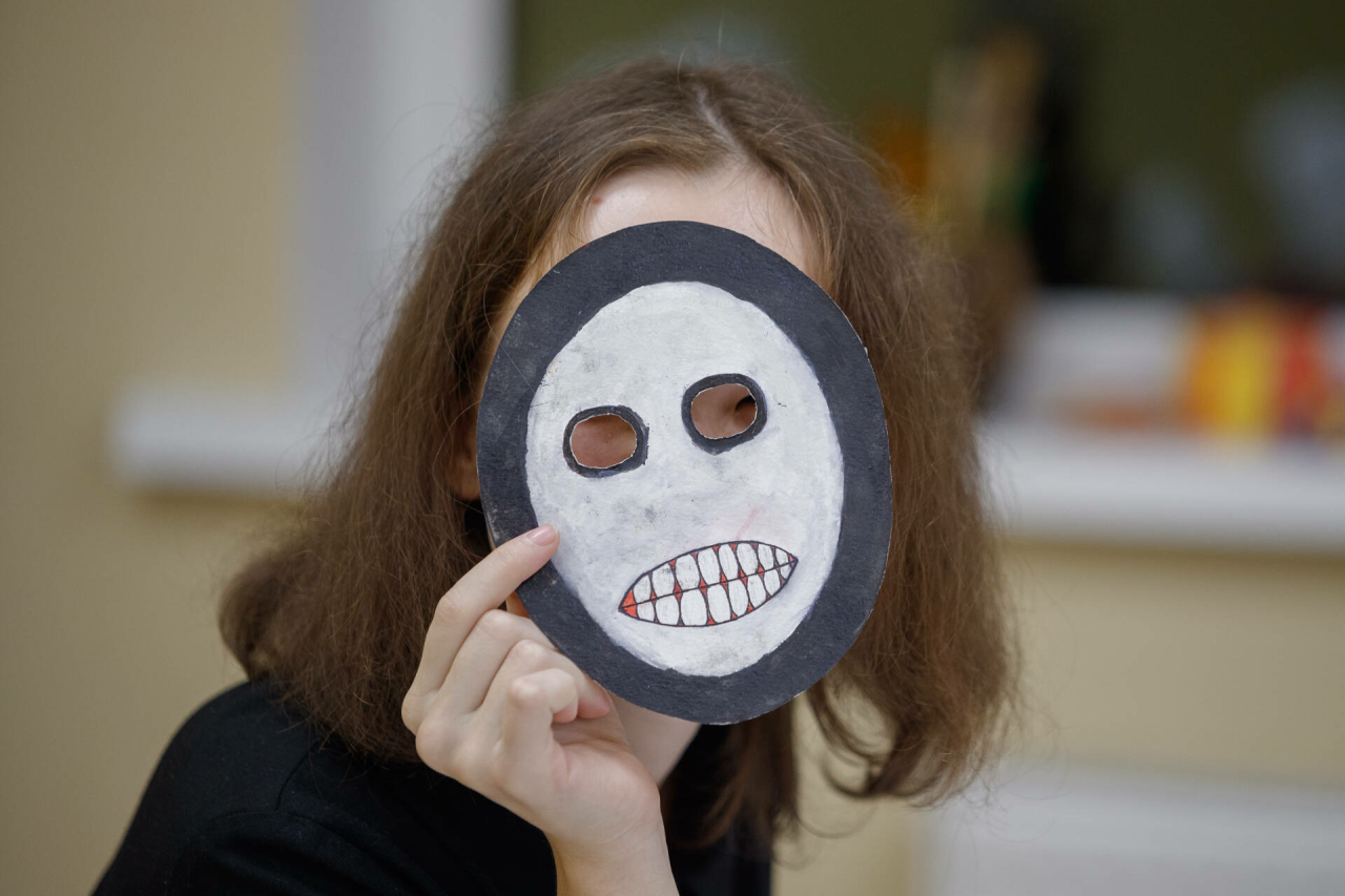 «Иреңне югалтып еласаң, яныңа Пәри кияү булып килер...» — «Пәри башка, җен башкамы?»