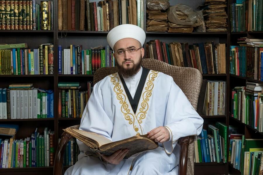 Татарстан мөфтие: «Барлык эшләребездә сөннәткә таянсак, бәла-казалардан имин булырбыз»