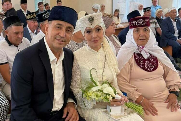 Рәсим Низамов гаиләсендә туй: «Акыл белән, аңлы рәвештә гаилә кордылар»