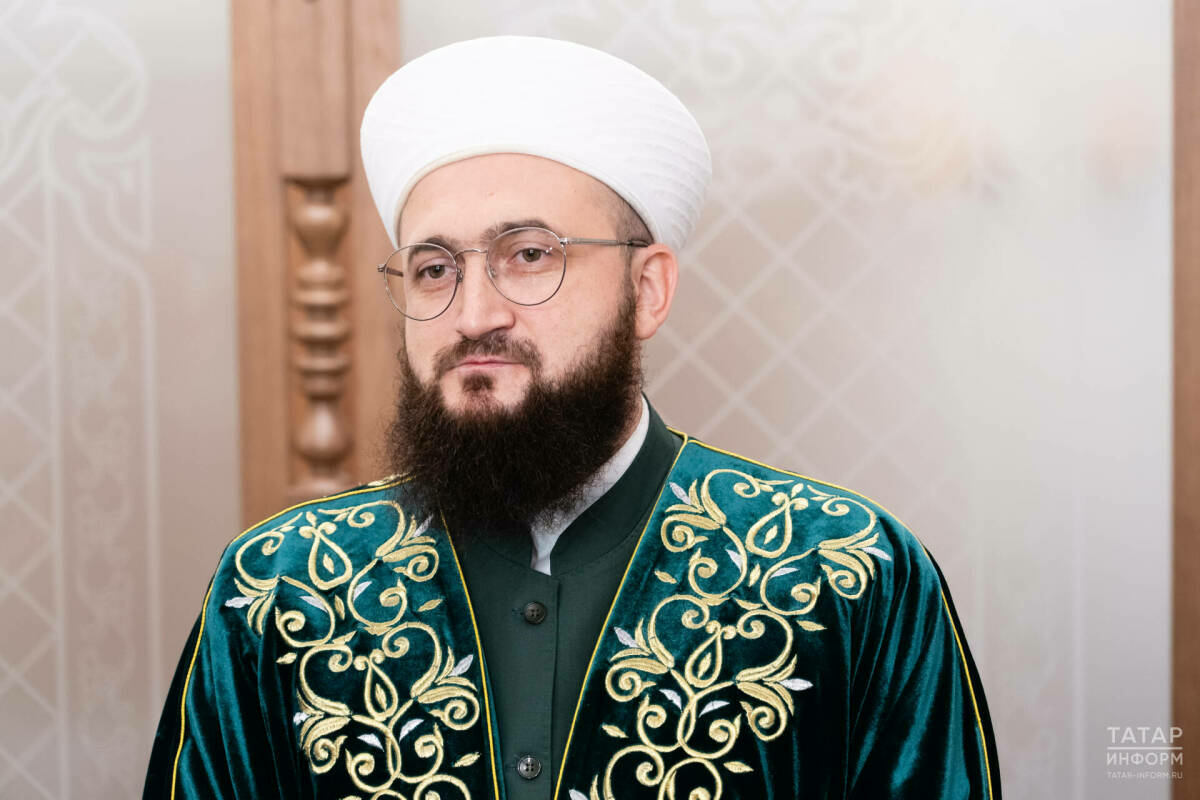 Камил хәзрәт Сәмигуллин мәзһәб буенча яшәү турында аңлатты
