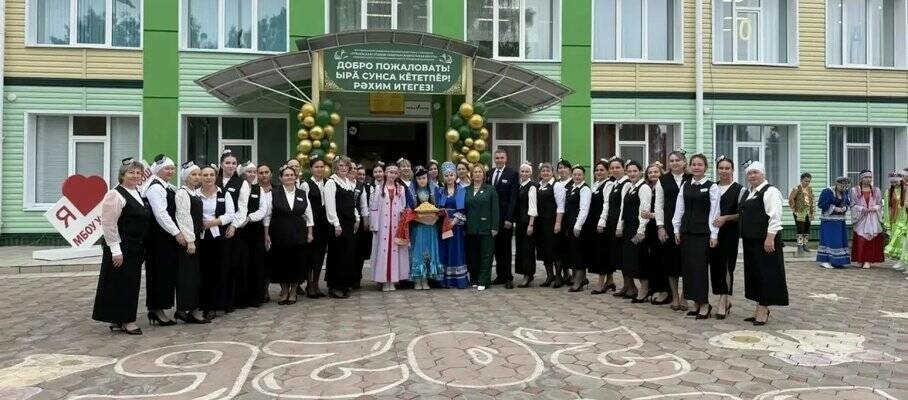 Чувашиядә Урмай авылы мәктәбенең 160 еллыгын бәйрәм иттеләр