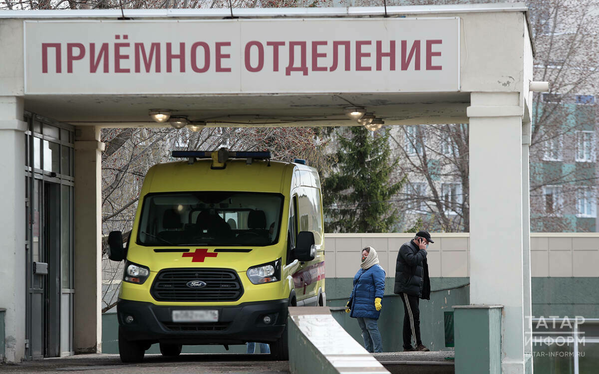 Татарстан хирурглары хатын-кыздан кеше башы зурлыгындагы шешне алган