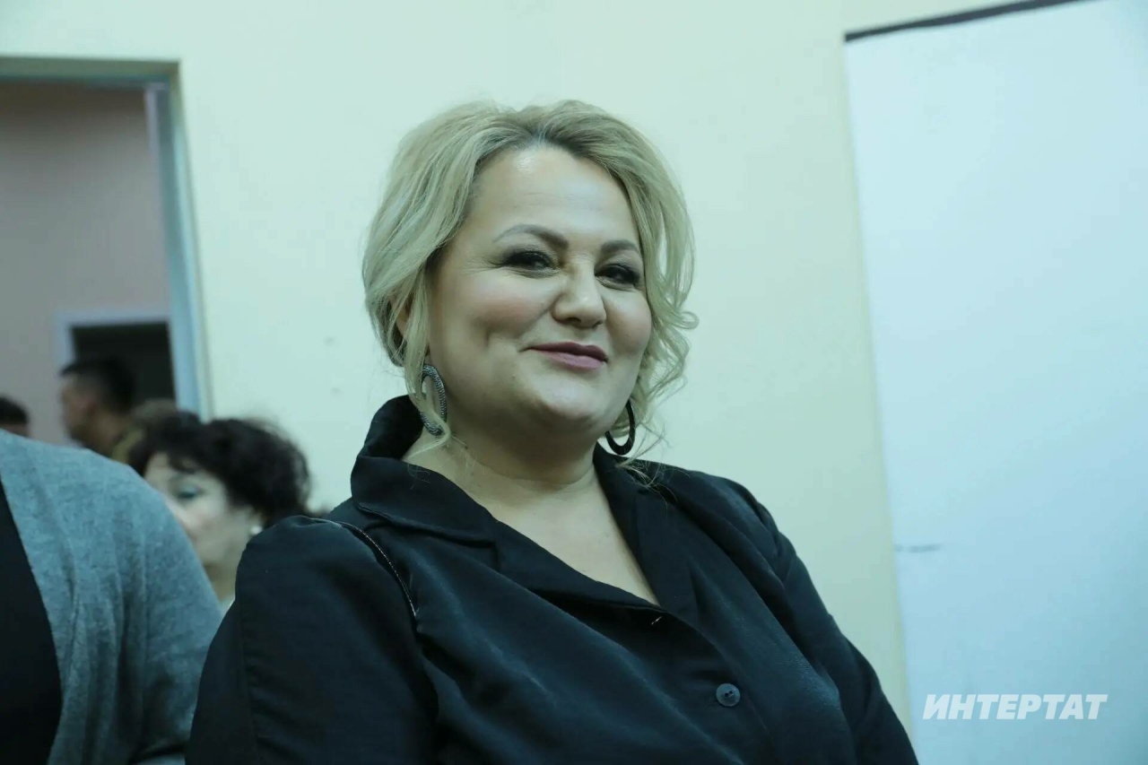 «Әйе, мин сезнең кебек популяр түгел...» -  Гүзәлиянең иҗади идеясен рөхсәтсез алганнар