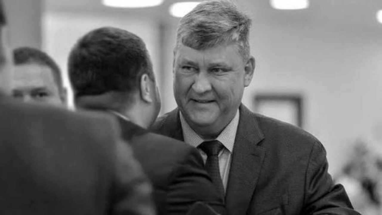 «Яшәгән ди табиб»: Казанда Татарстанның атказанган табибы Рөстәм Гайфуллинны искә алдылар